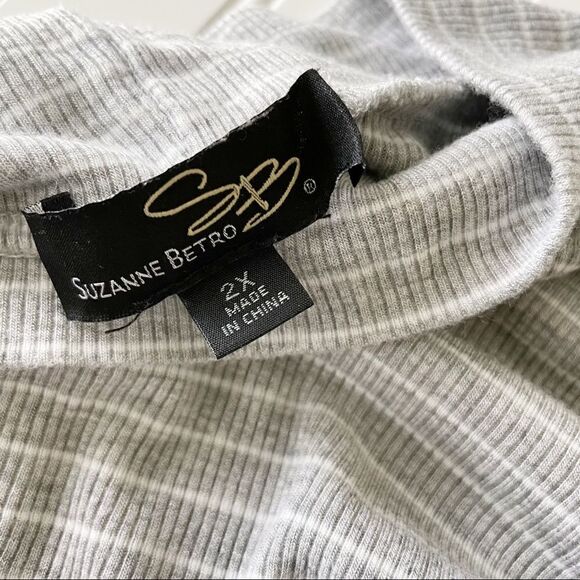 Suzanne Betro Sleeveless Striped Lace Panel Mock Neck Top - Size 2X - Picture 5 of 6